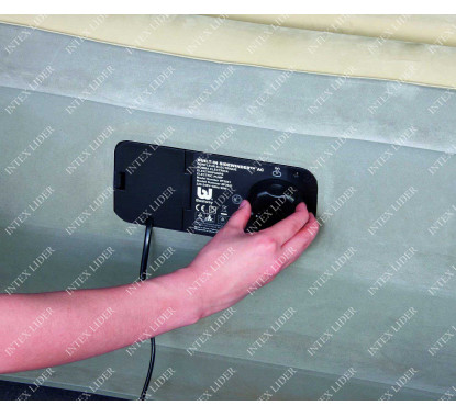 67486 Надувная кровать FoamTop Comfort Raised Airbed(Queen) Bestway 203х152х46см со встроенным насосом